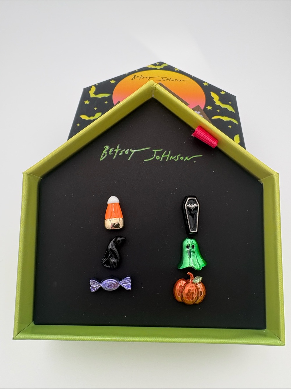 👻 Betsey Johnson Halloween Spooky House Charm Earrings